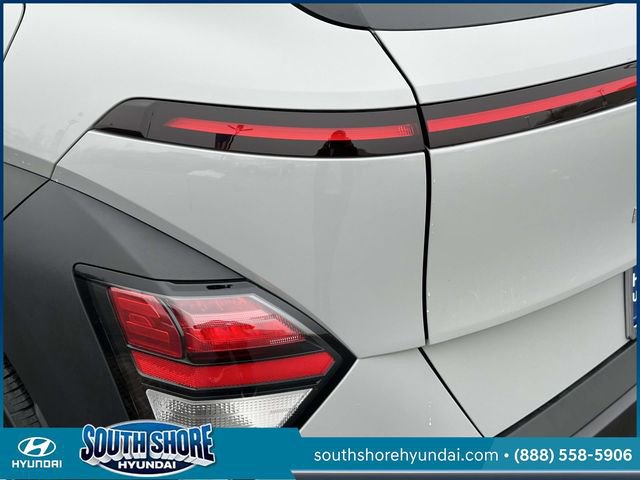 Certified 2025 Hyundai Kona SE image 10