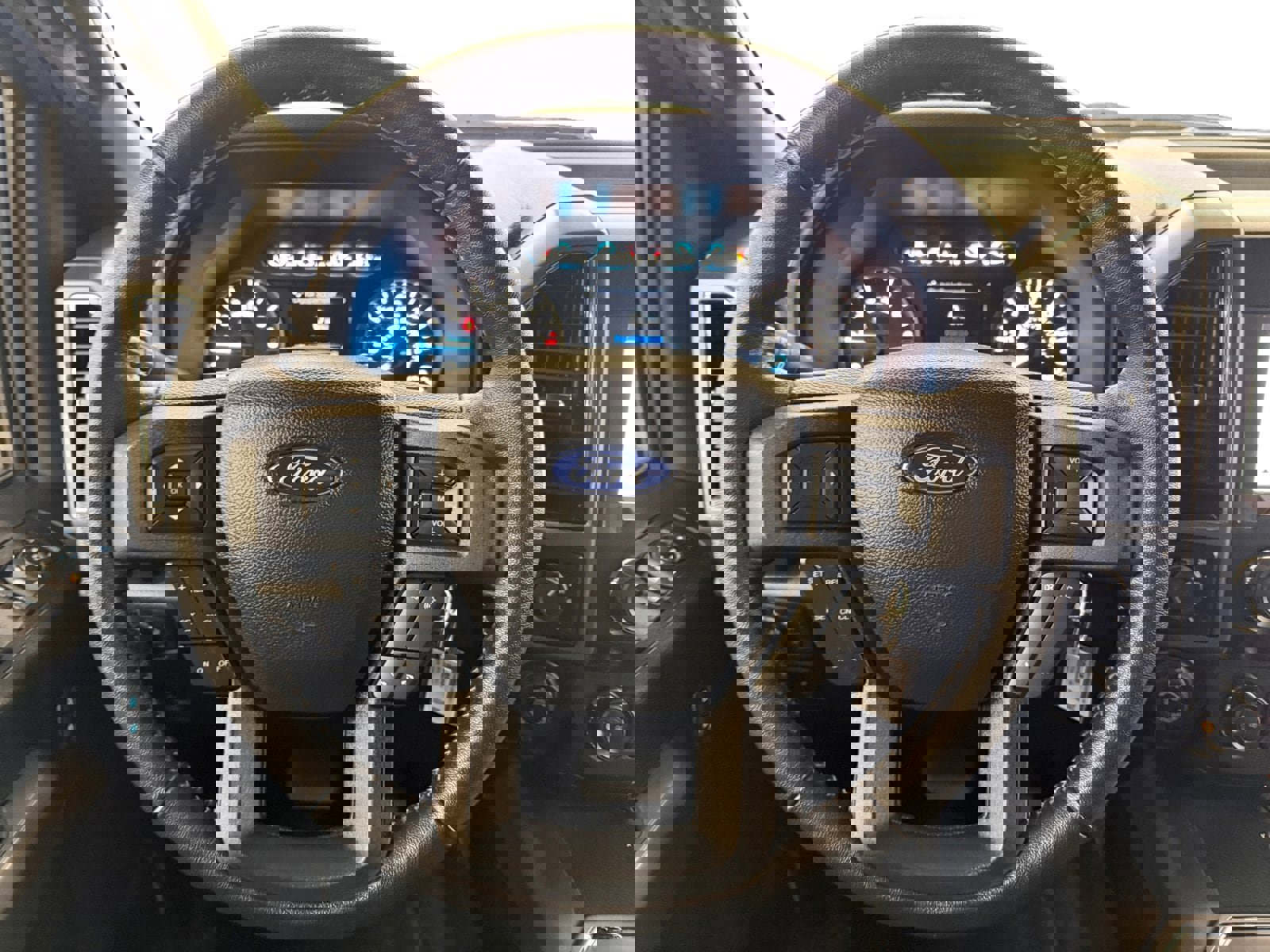 Used 2019 Ford F150 XLT w/ Equipment Group 302A Luxury image 16