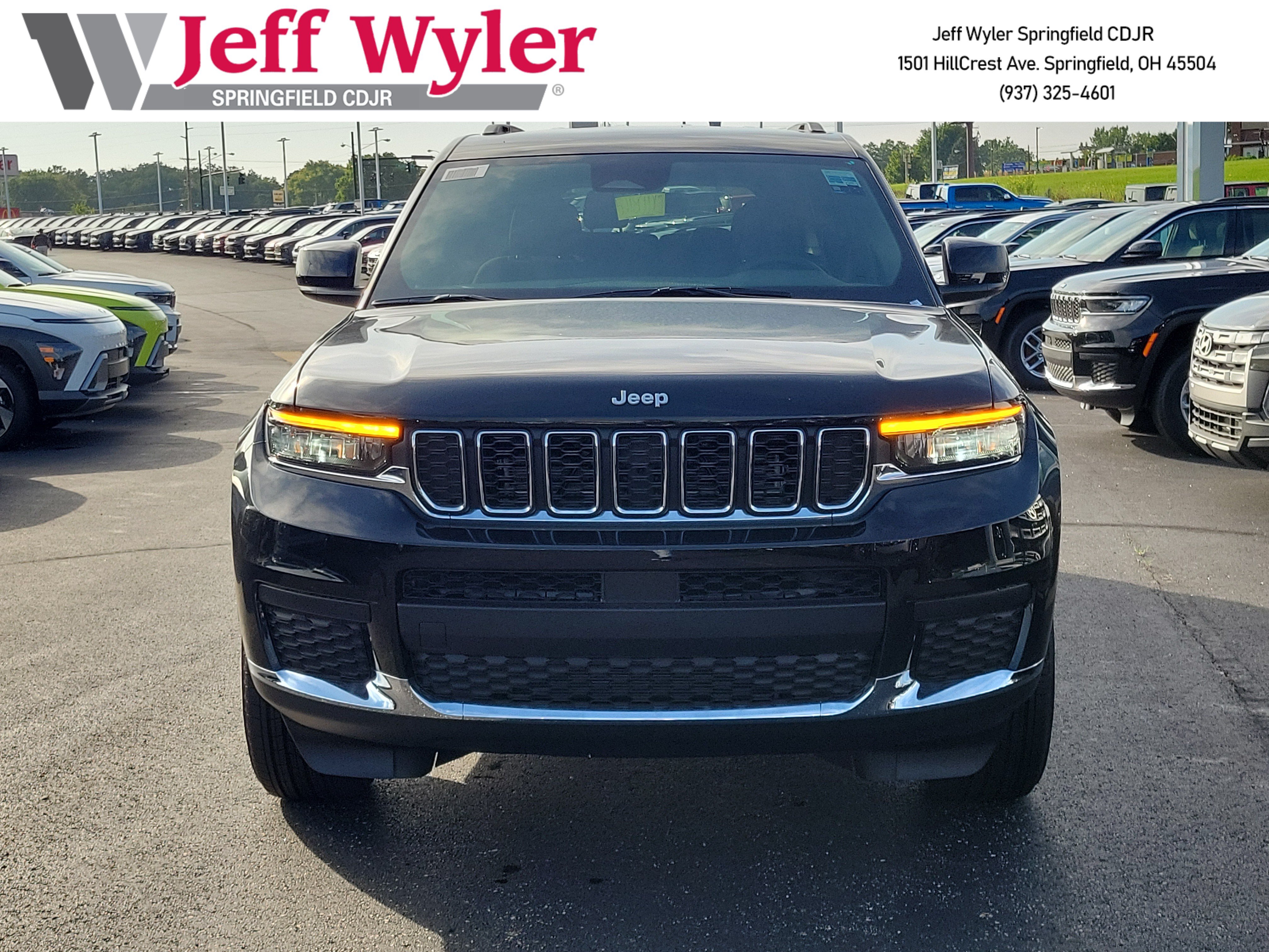 New 2026 Jeep Grand Cherokee L Laredo AWD/4WD image 2