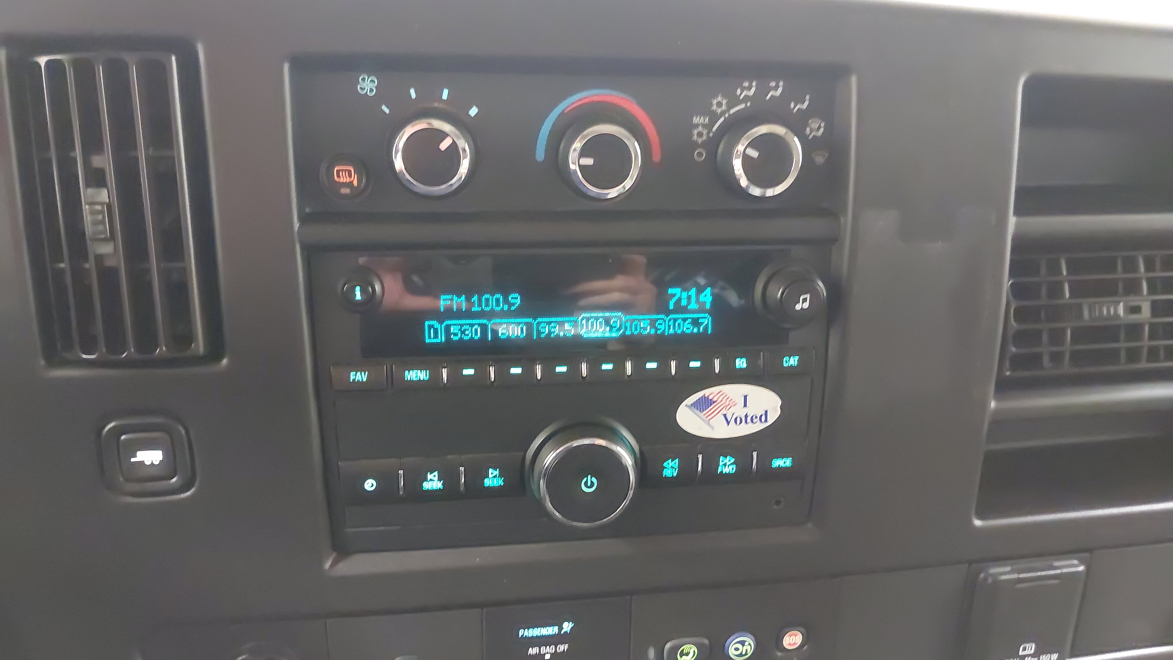 Used 2020 Chevrolet Express 2500 w/ Driver Convenience Package RWD image 20