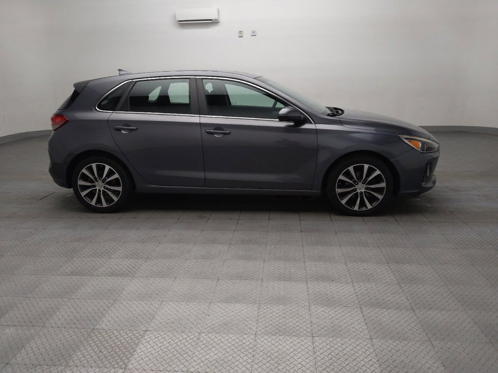 Used 2018 Hyundai Elantra GT FWD image 11
