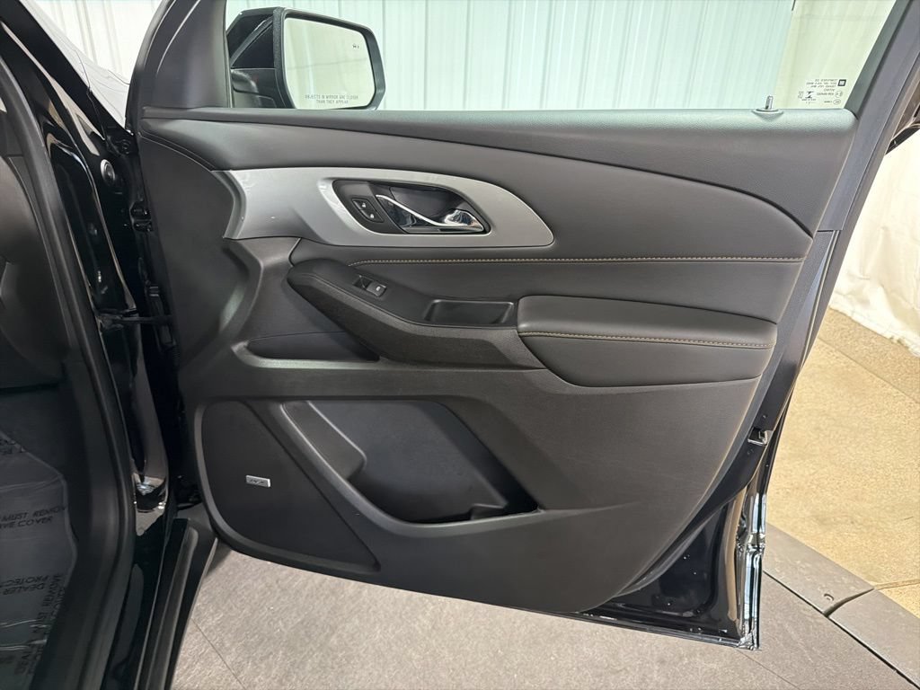 Certified 2021 Chevrolet Traverse LT w/ LT Premium Package AWD/4WD image 22