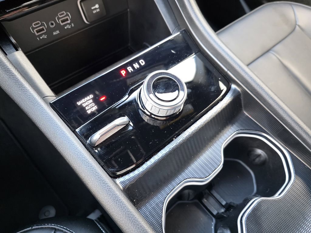 Used 2025 Jeep Grand Cherokee Limited w/ Black Appearance Package image 27