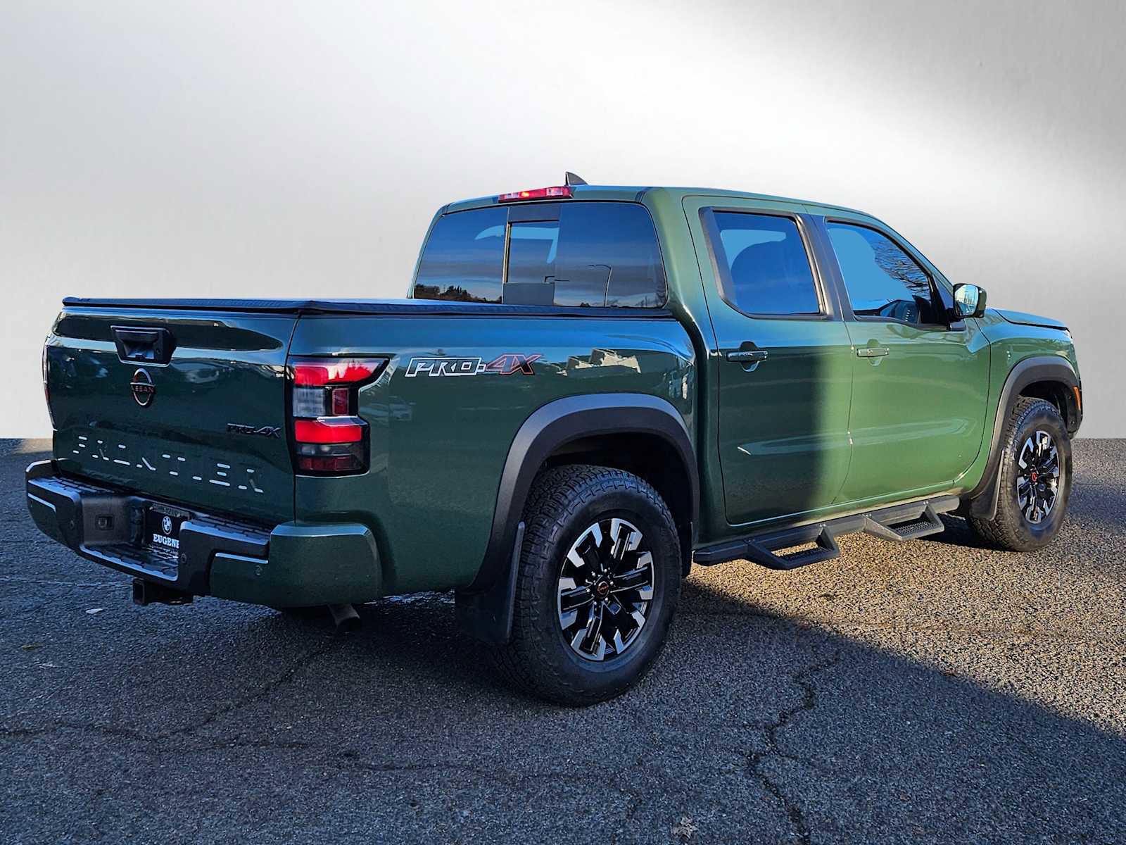 Used 2023 Nissan Frontier PRO-4X w/ Pro Convenience Package image 3