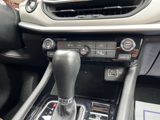Used 2025 Jeep Compass Limited AWD/4WD image 35