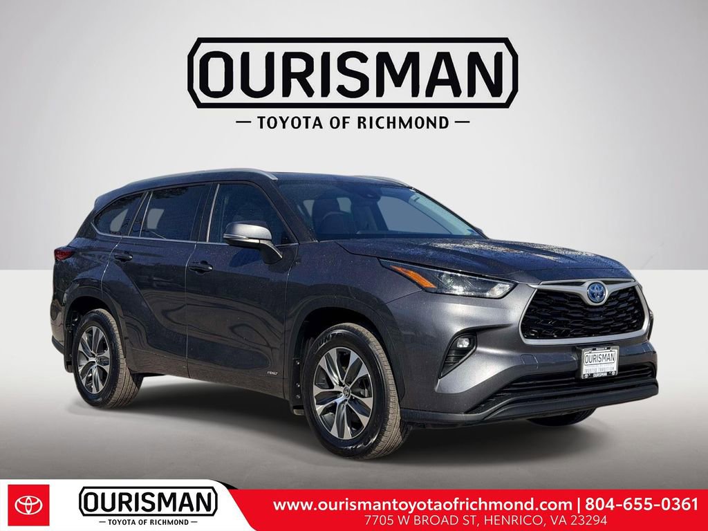 Used 2023 Toyota Highlander XLE image 1