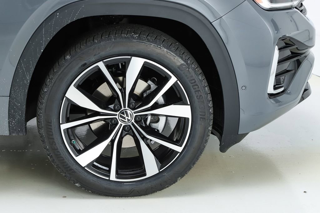 New 2026 Volkswagen Atlas Cross Sport SEL Premium R-Line image 52