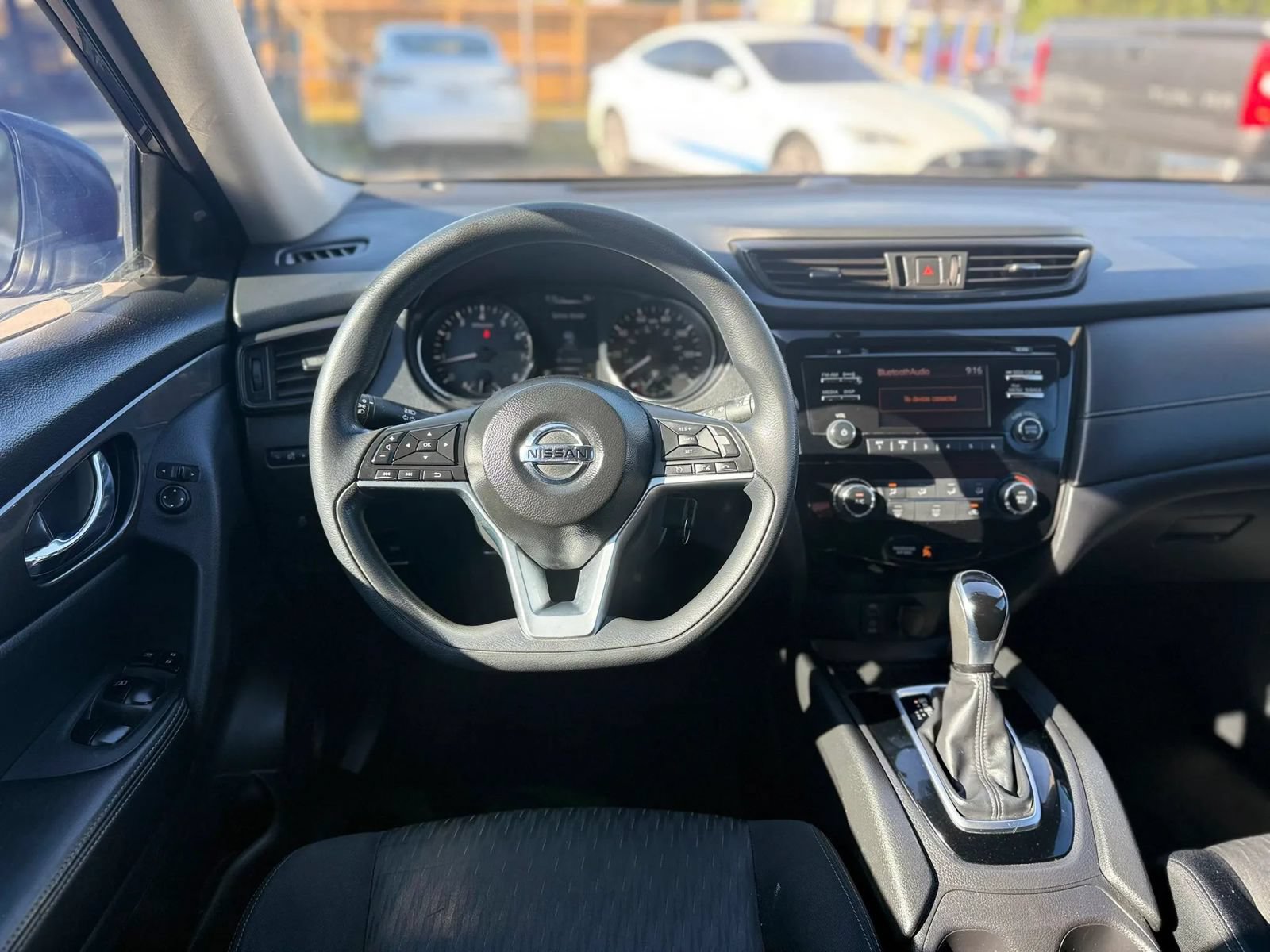 Used 2017 Nissan Rogue S AWD/4WD image 14