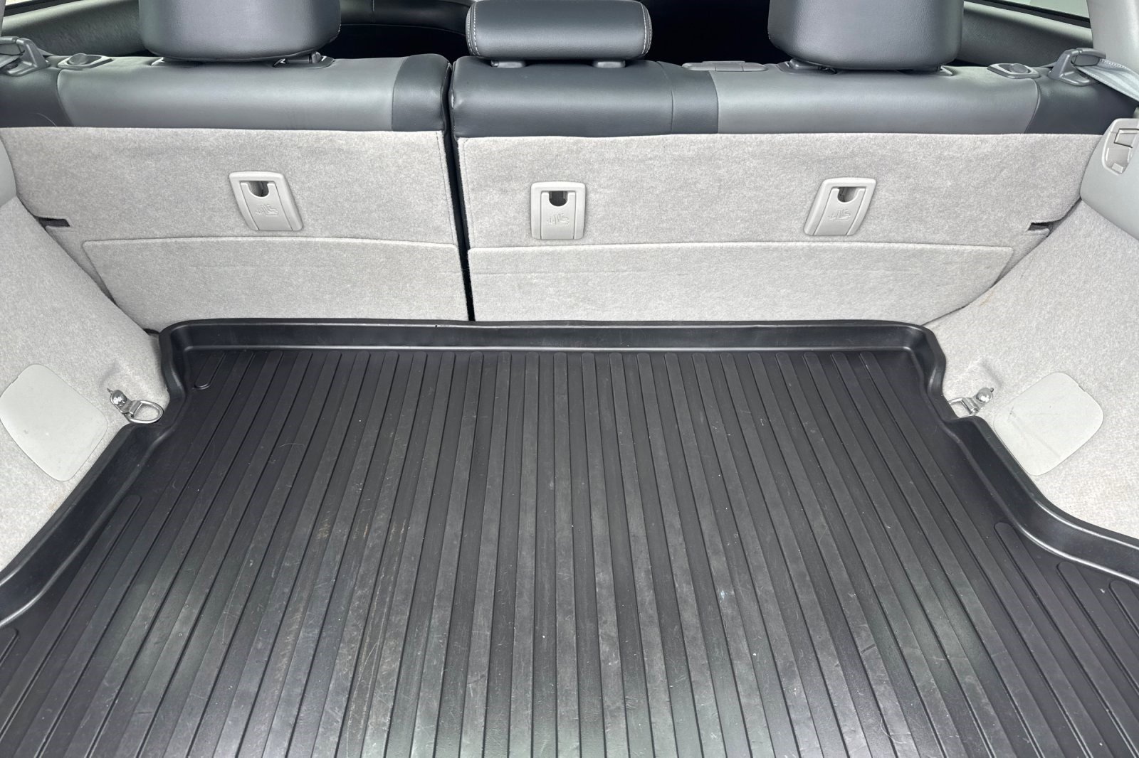 Used 2014 Toyota Prius Prime Advanced image 33