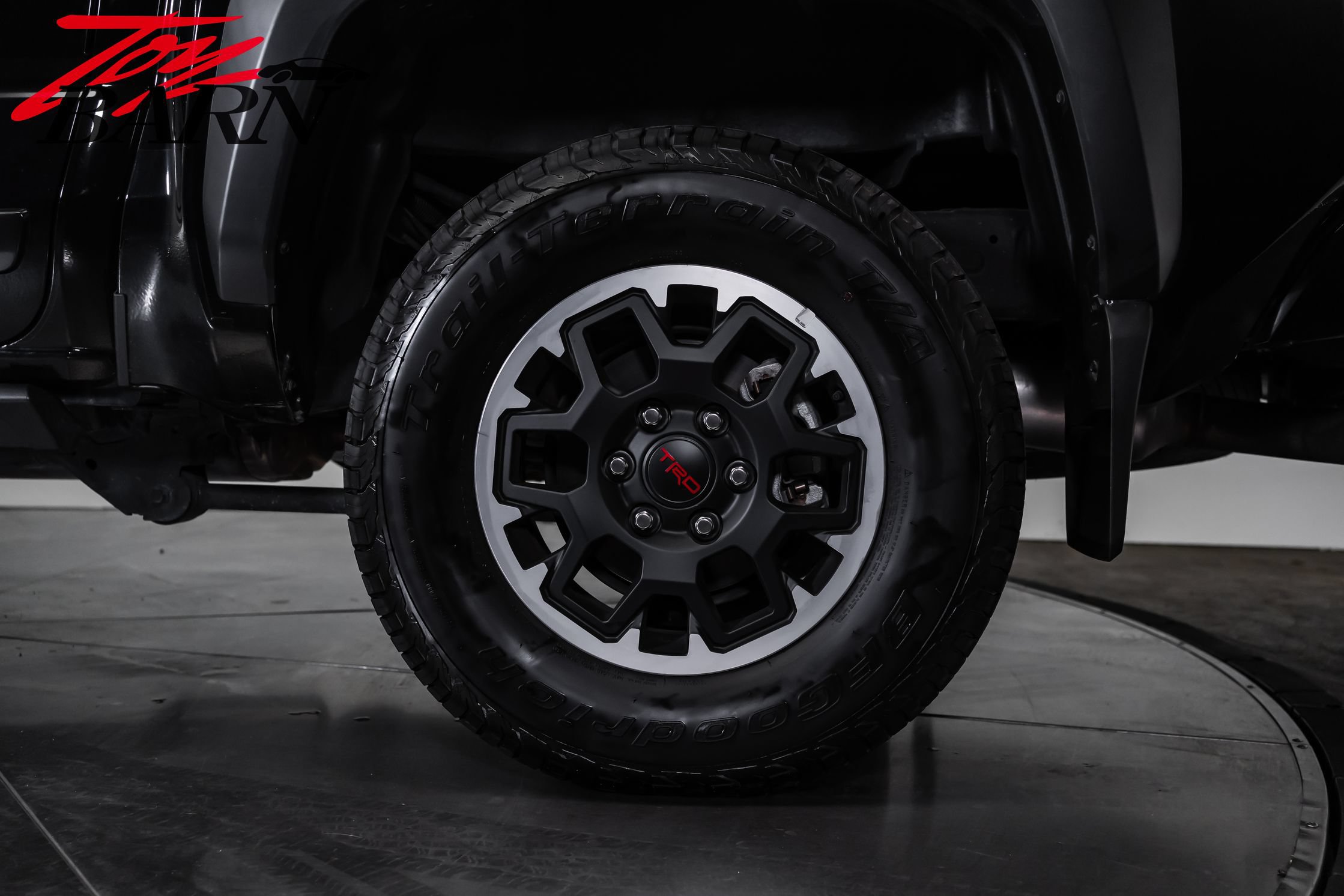 Used 2025 Toyota Tacoma TRD Off-Road AWD/4WD image 15