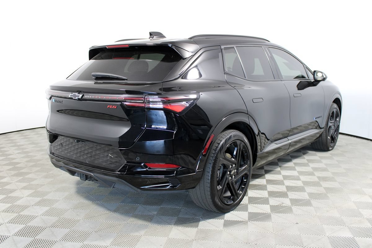 Used 2024 Chevrolet Equinox EV RS w/ LPO, Trailering Package FWD image 36