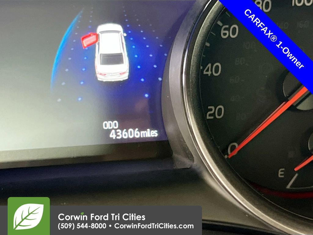 Used 2024 Toyota Camry XSE image 2