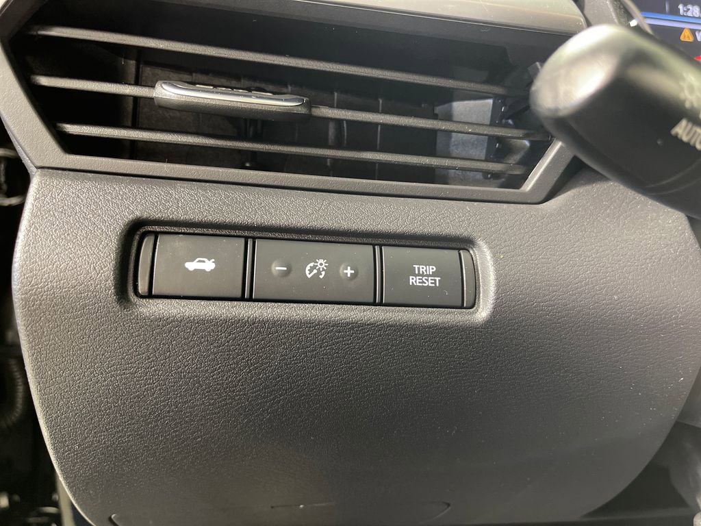 Used 2022 Nissan Altima 2.5 SR w/ Midnight Edition Package FWD image 29