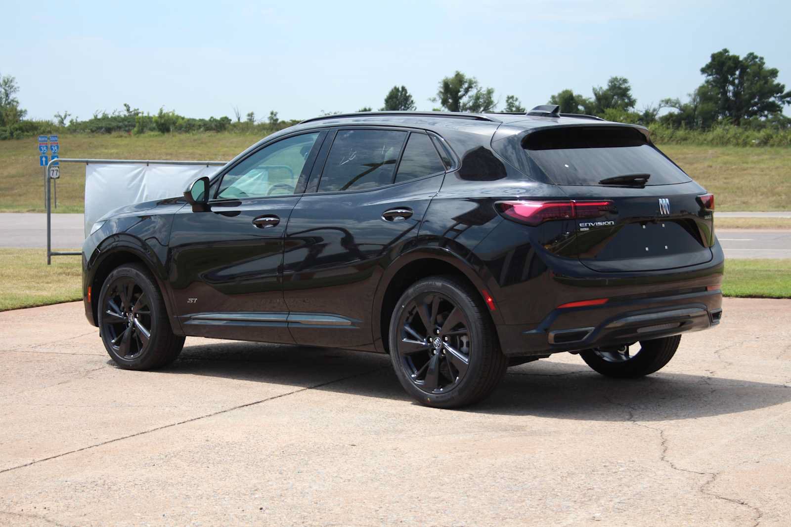 New 2026 Buick Envision Sport Touring AWD/4WD image 8
