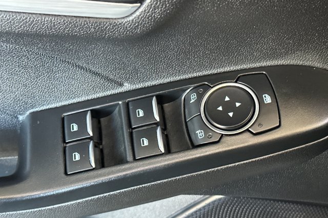 Used 2025 Ford Escape SE w/ PHEV Premium Package FWD image 11