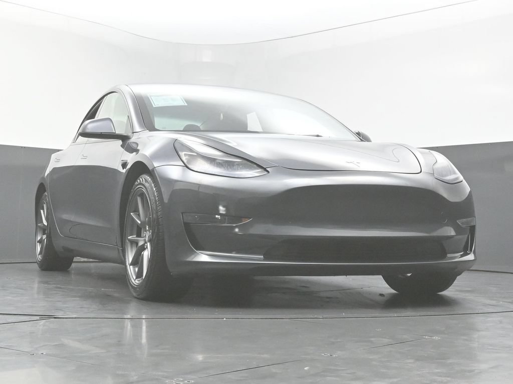 Used 2023 Tesla Model 3 Standard Range RWD image 46