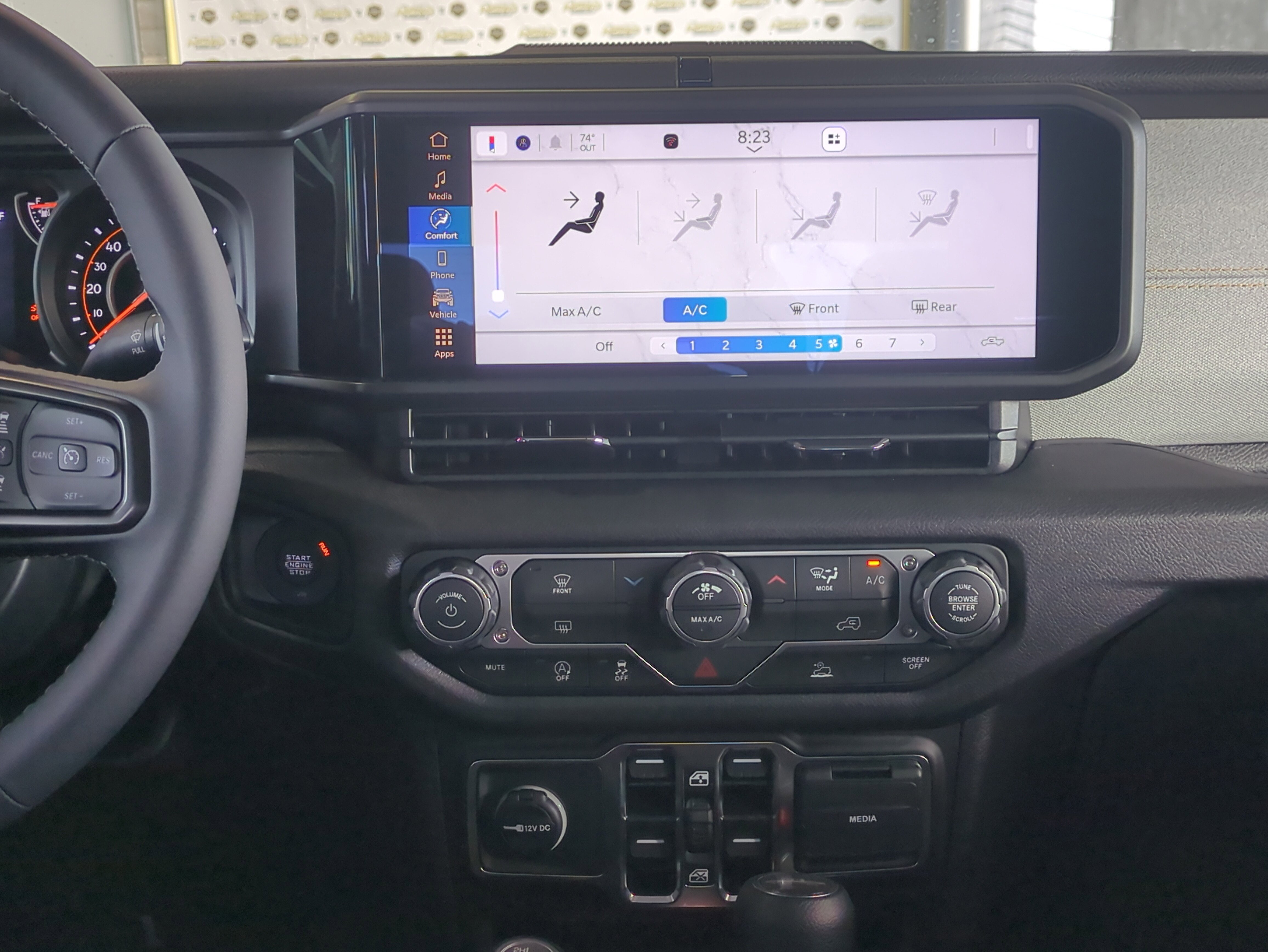 New 2026 Jeep Gladiator Sport image 20