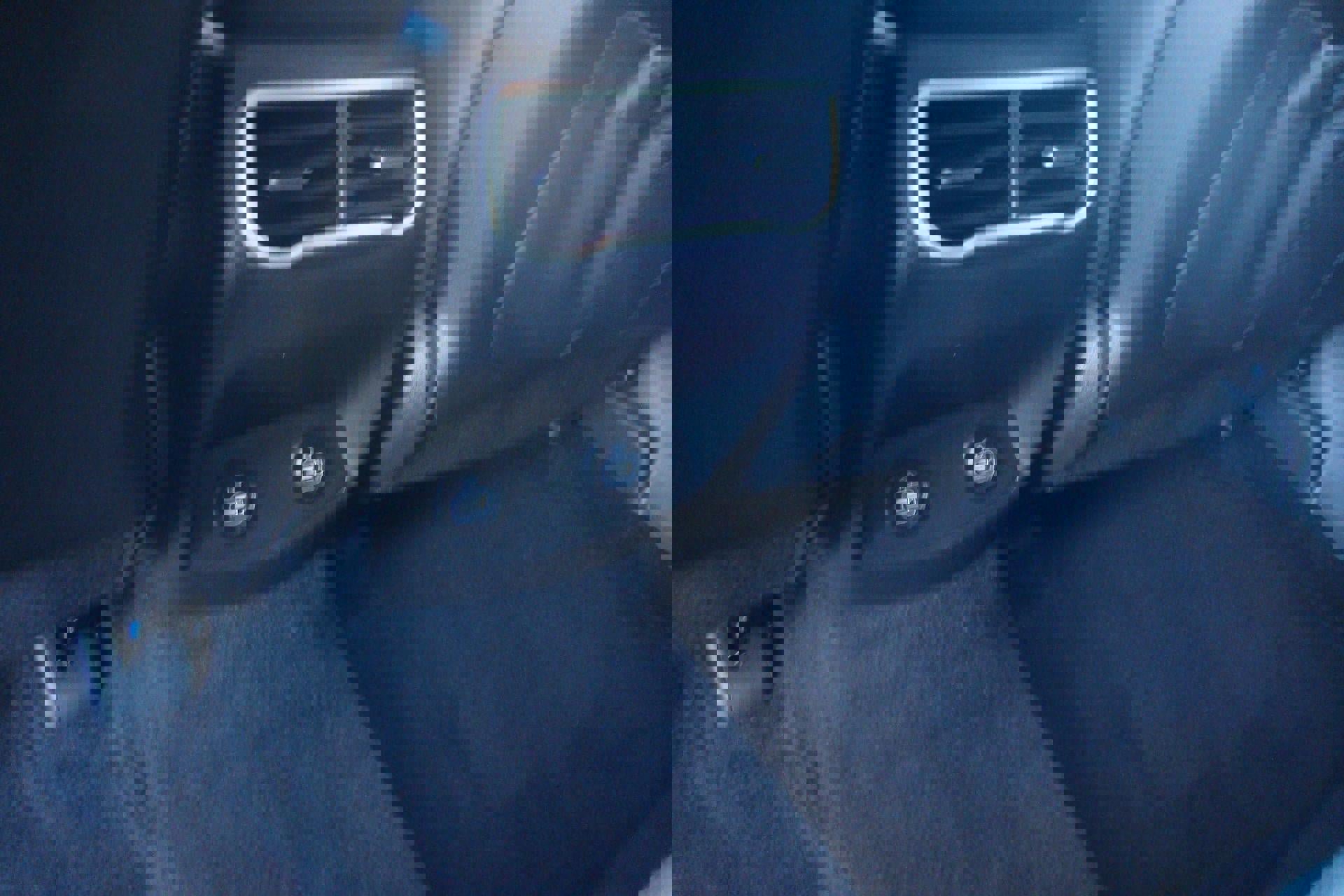 Used 2023 Hyundai Santa Fe SE AWD/4WD image 17