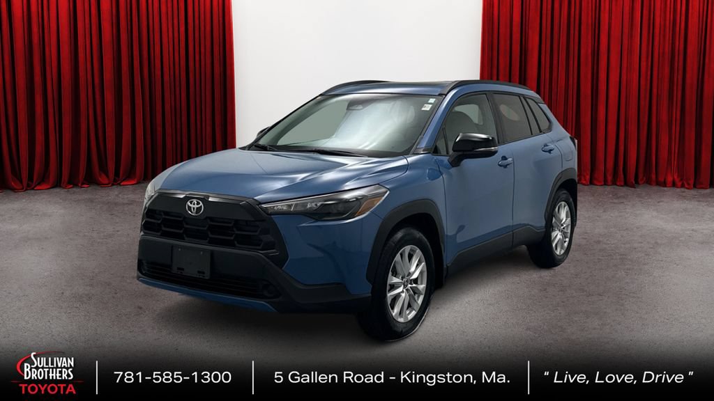 Used 2026 Toyota Corolla Cross LE w/ Moonroof Package