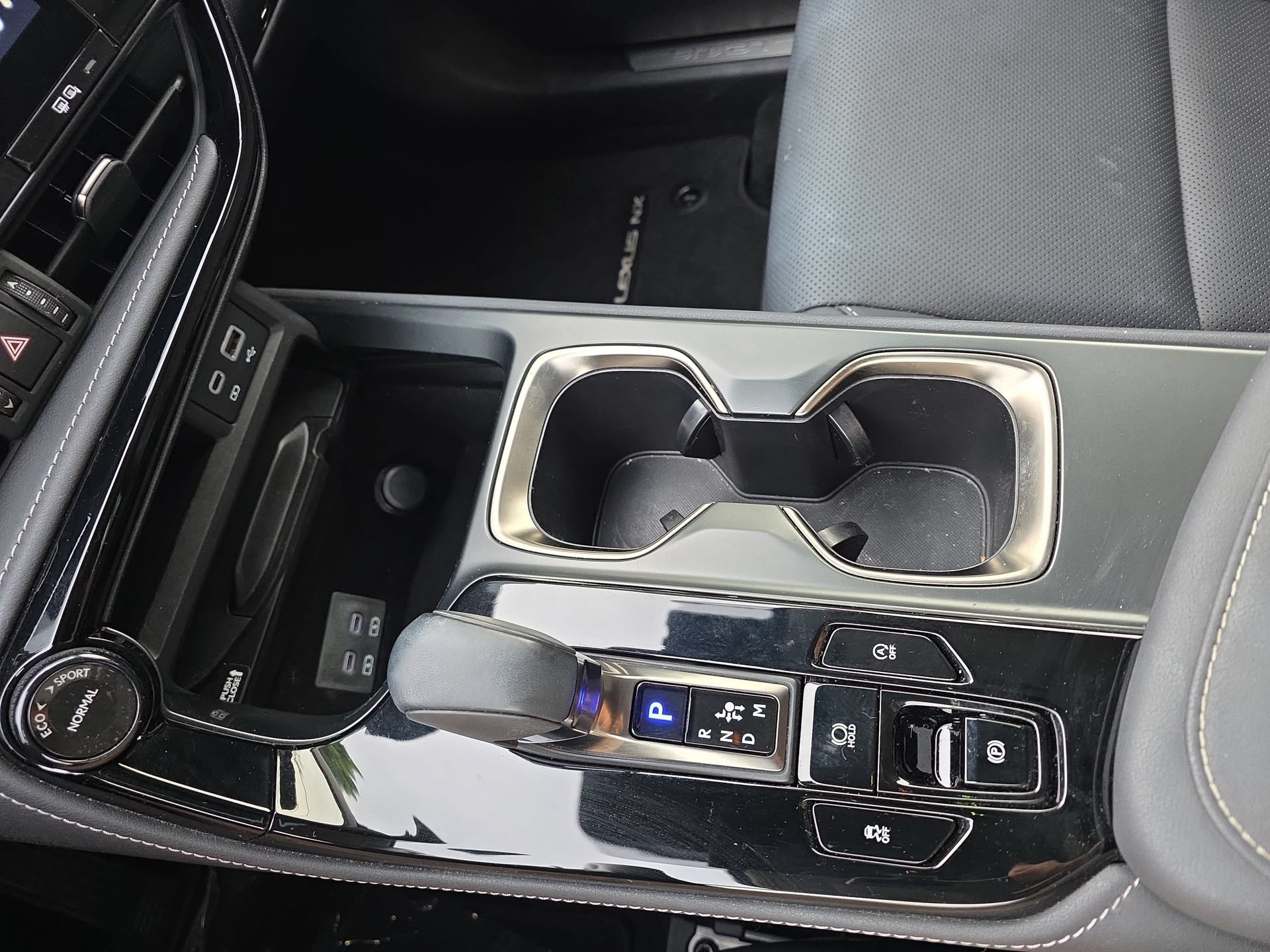 Used 2025 Lexus NX 250 FWD image 25