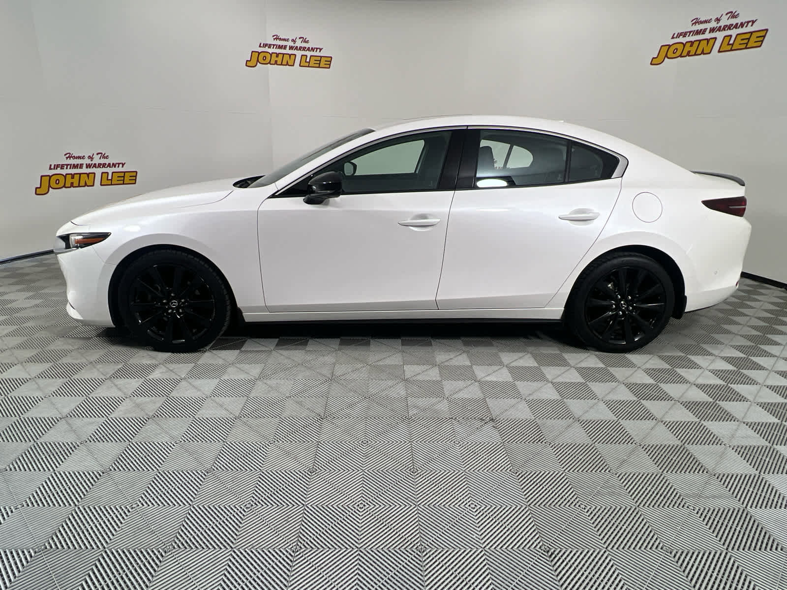 Certified 2021 MAZDA MAZDA3 2.5 Turbo Sedan w/Premium Plus image 2