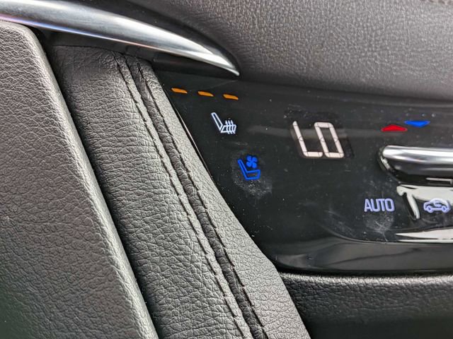 Used 2023 Cadillac XT5 Sportv w/ Technology Package AWD/4WD image 22