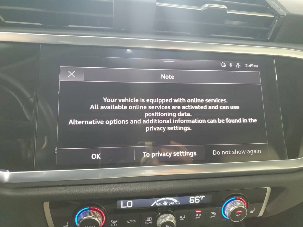 Used 2024 Audi Q3 2.0T Premium w/ Convenience Package AWD/4WD image 30