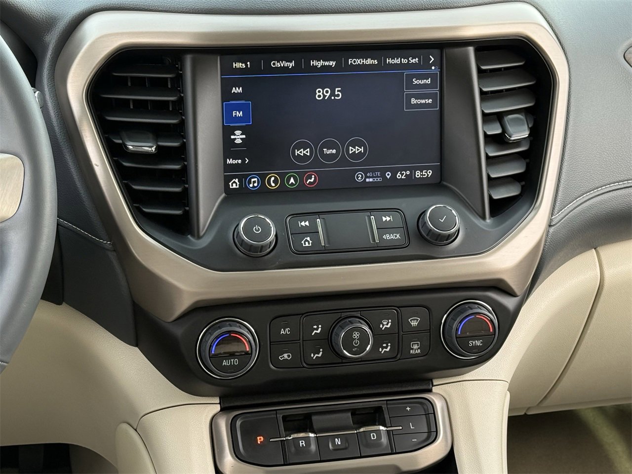 Used 2023 GMC Acadia Denali w/ Denali Ultimate Package image 16