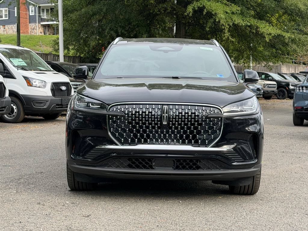 New 2026 Lincoln Aviator Reserve AWD/4WD image 2