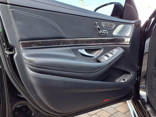Used 2018 Mercedes-Benz S 450 Sedan image 19