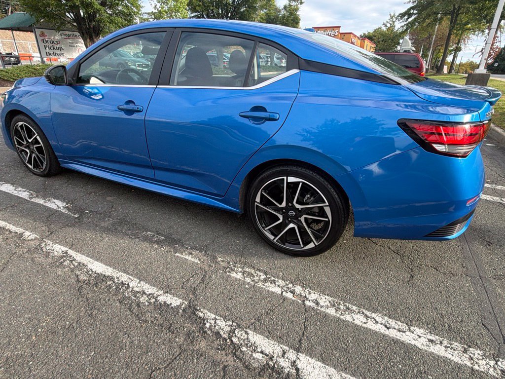 Used 2024 Nissan Sentra SR FWD image 9