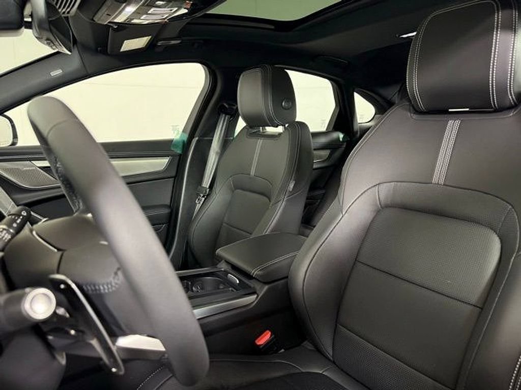 New 2024 Jaguar XF R-Dynamic SE AWD/4WD image 5