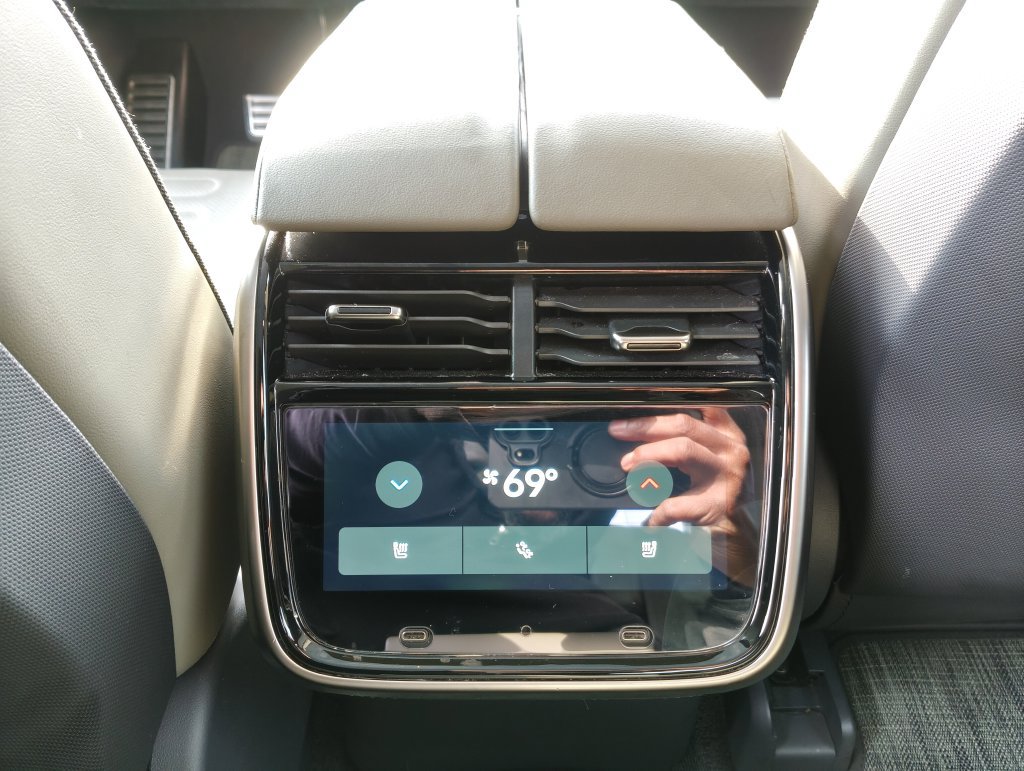 Used 2022 Rivian R1T Launch Edition AWD/4WD image 11