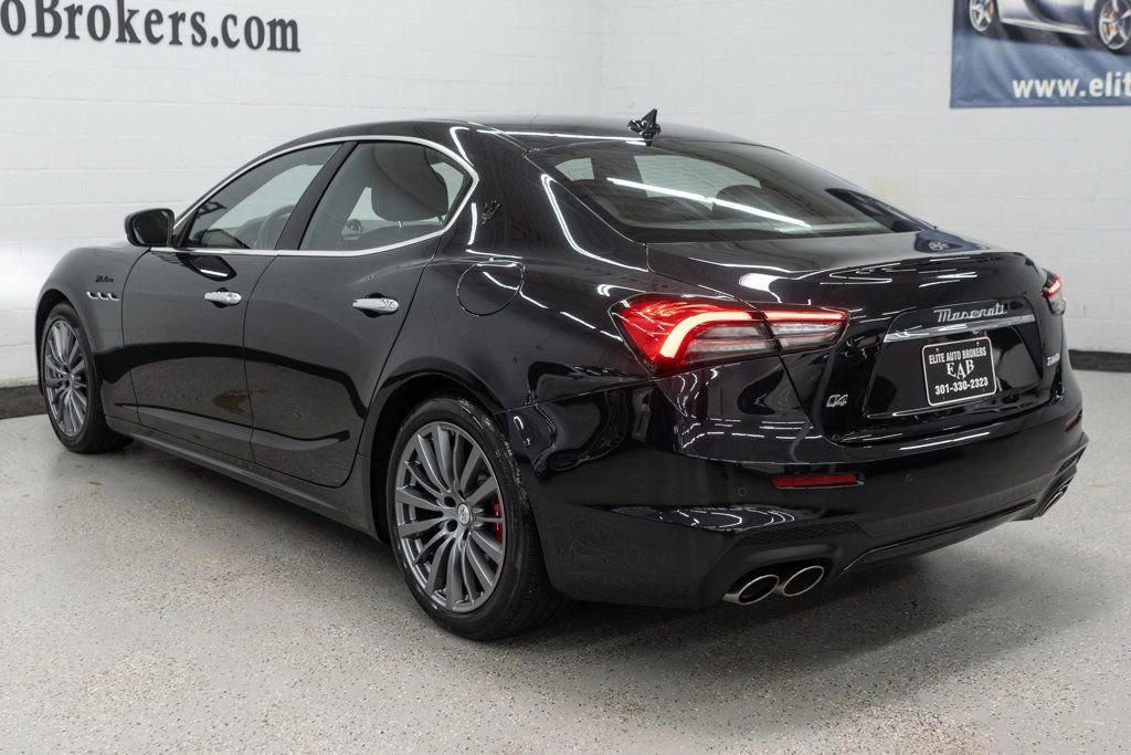 Used 2022 Maserati Ghibli Modena Q4 image 6