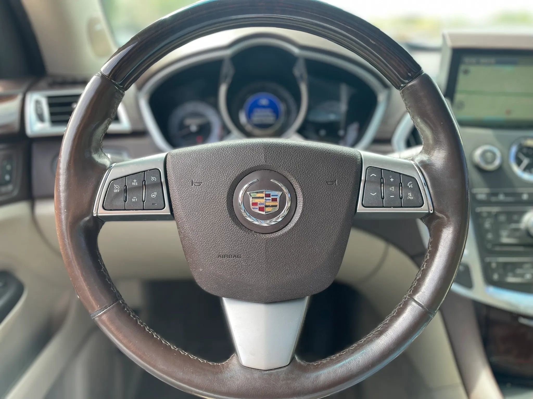 Used 2012 Cadillac SRX Luxury FWD image 12