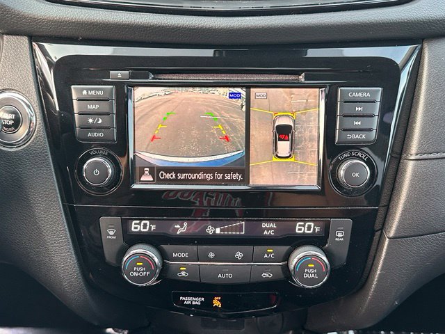 Used 2020 Nissan Rogue SV w/ Sun & Sound Touring Package AWD/4WD image 32