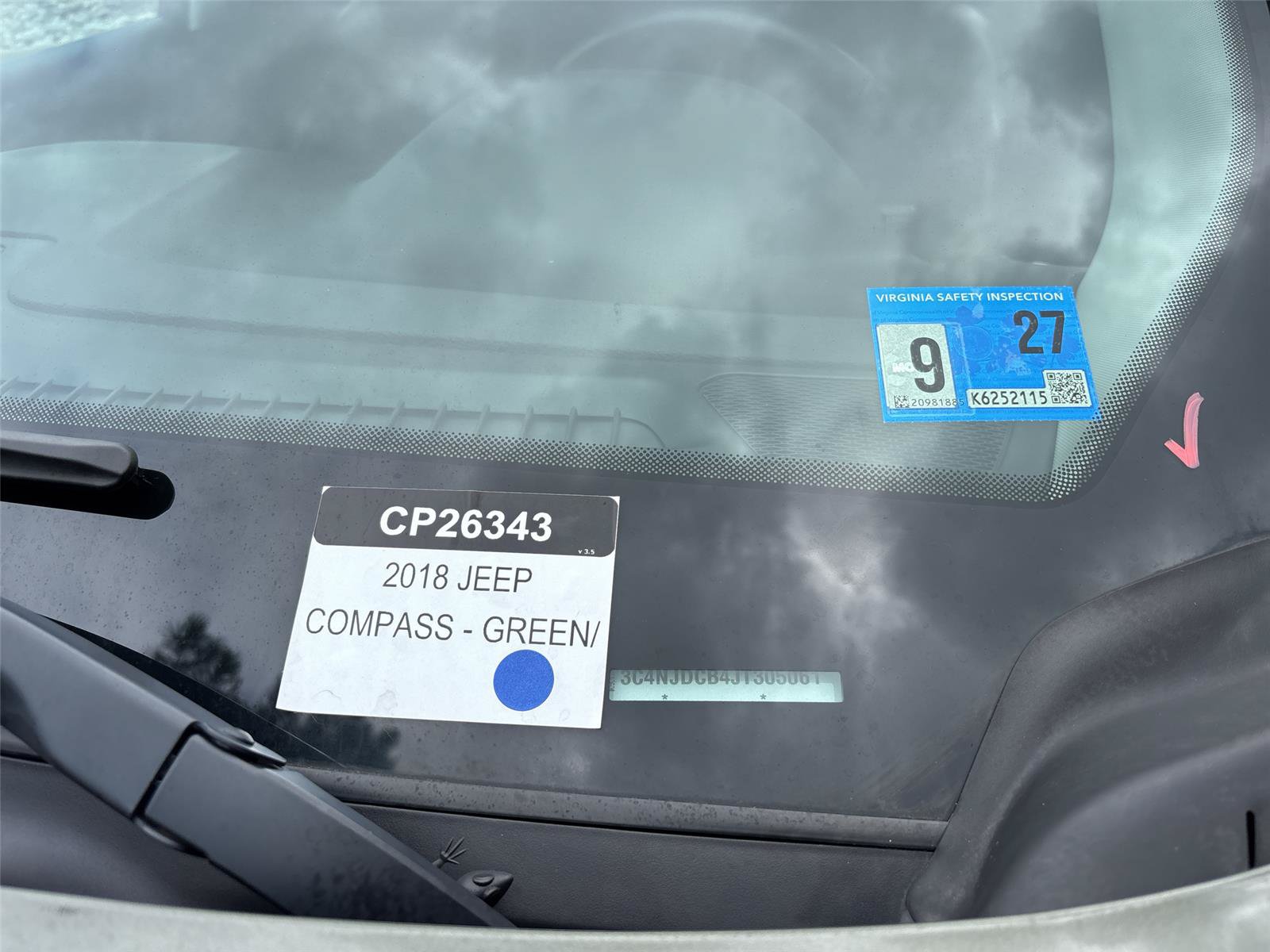 Used 2018 Jeep Compass Limited w/ Navigation Group AWD/4WD image 54