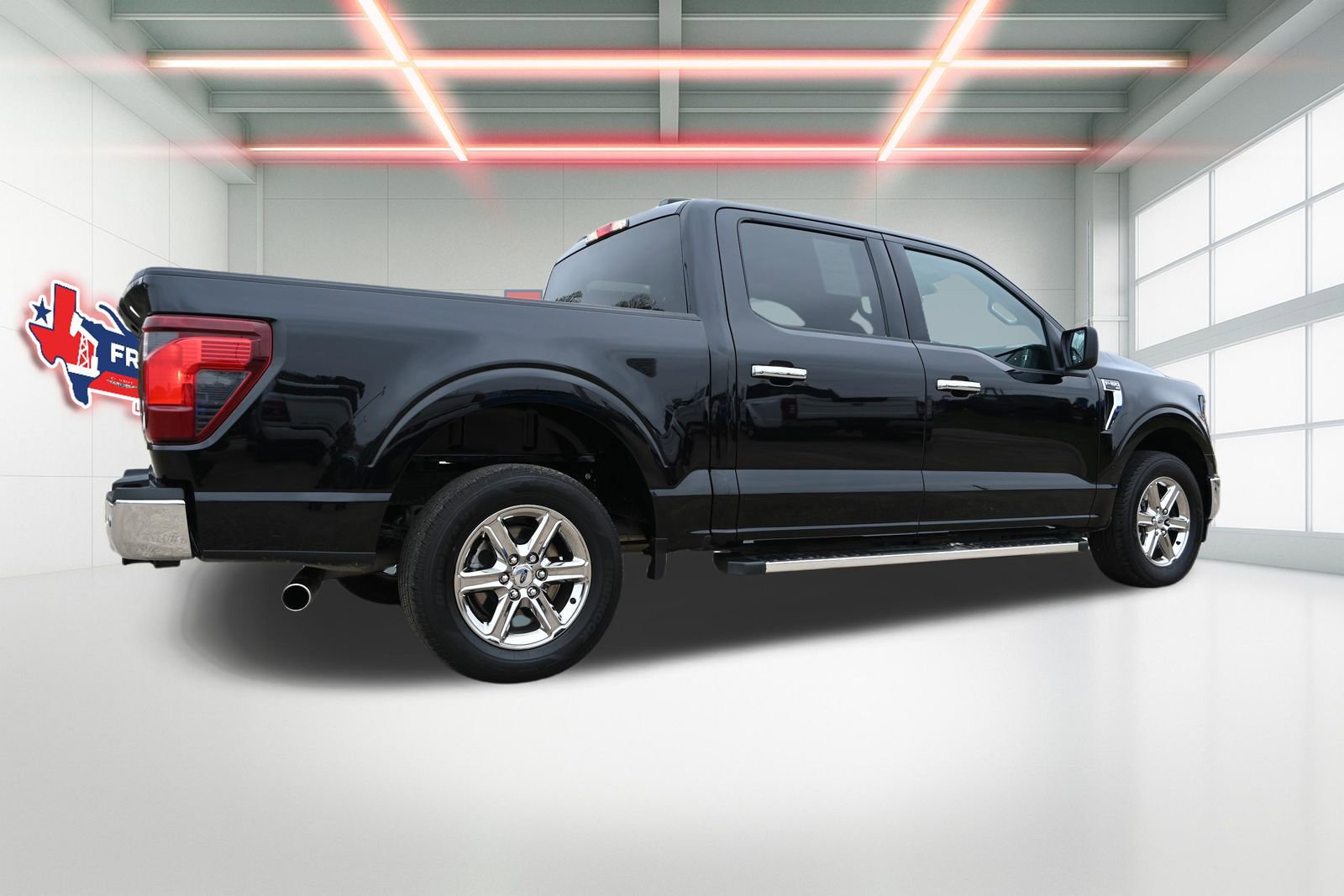 Used 2025 Ford F150 XLT w/ Equipment Group 301A Standard RWD image 3