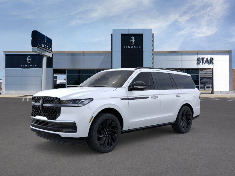 New 2026 Lincoln Navigator Reserve w/ Jet Appearance Package AWD/4WD image 1