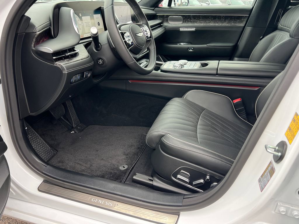 New 2024 Genesis G90 3.5T image 9