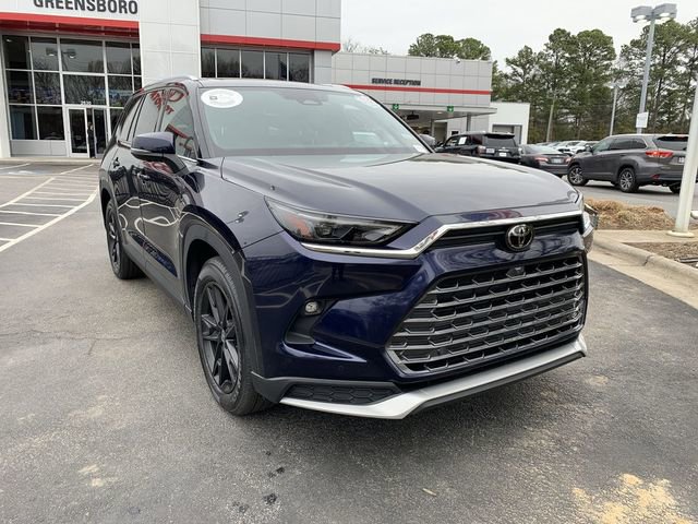 Used 2024 Toyota Grand Highlander AWD Hybrid image 2