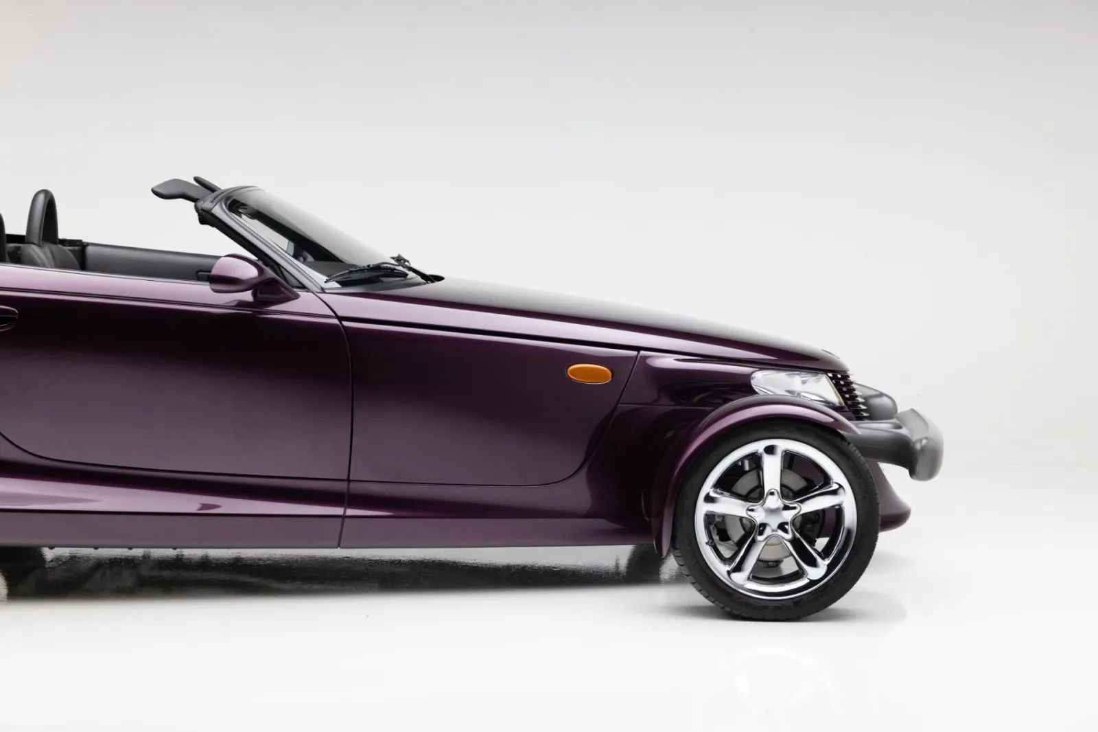 Used 1999 Plymouth Prowler RWD image 34