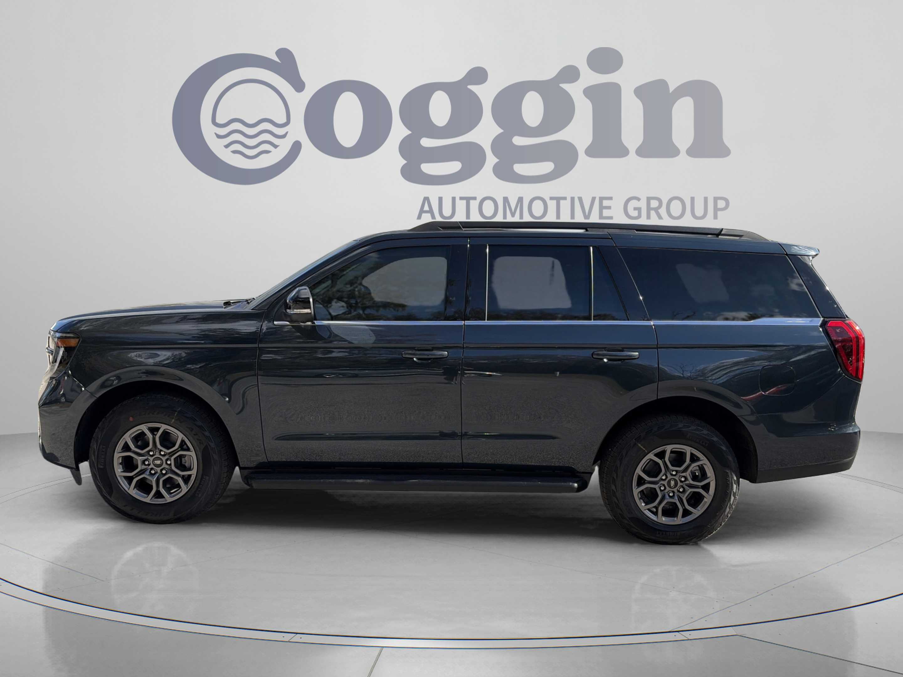 New 2026 Ford Expedition Active AWD/4WD image 2