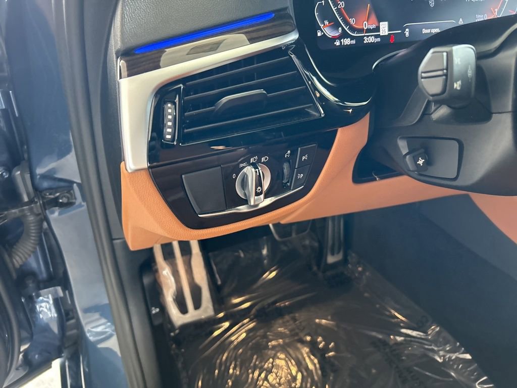 Used 2023 BMW 530i w/ M Sport Package image 43