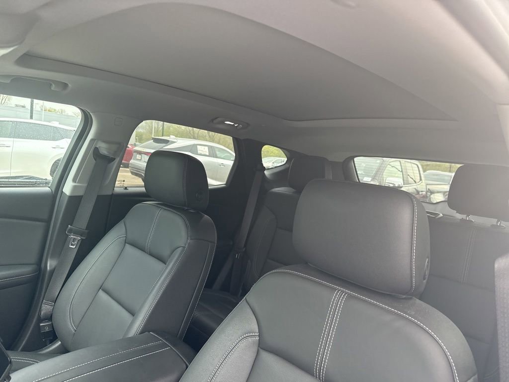 Used 2023 Chevrolet Blazer LT AWD/4WD image 28