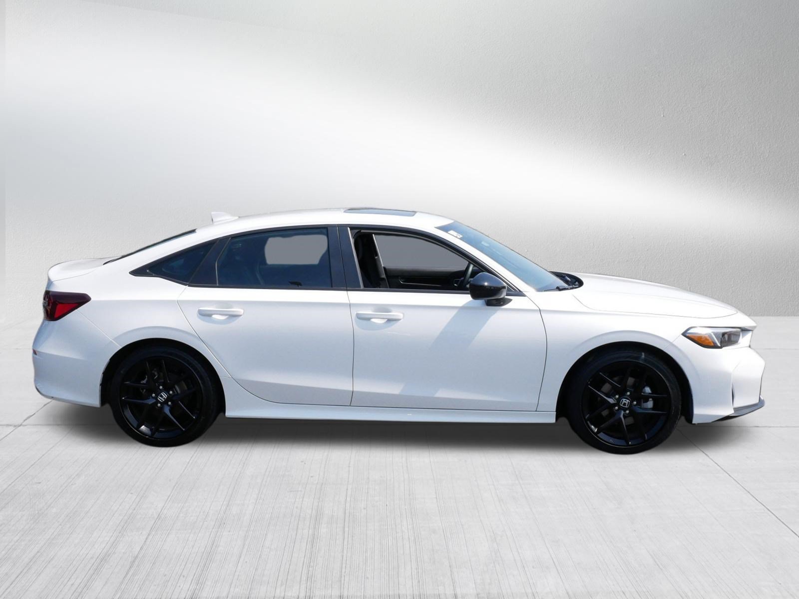 Used 2025 Honda Civic Sport image 8