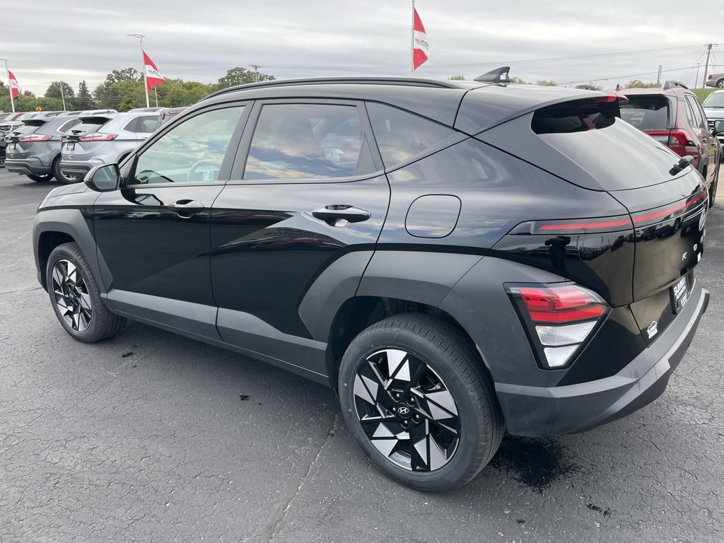 Used 2024 Hyundai Kona SEL image 5