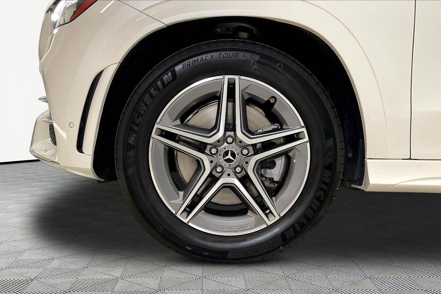 Certified 2022 Mercedes-Benz GLE 450 4MATIC w/ Revised AMG Line Exterior image 34