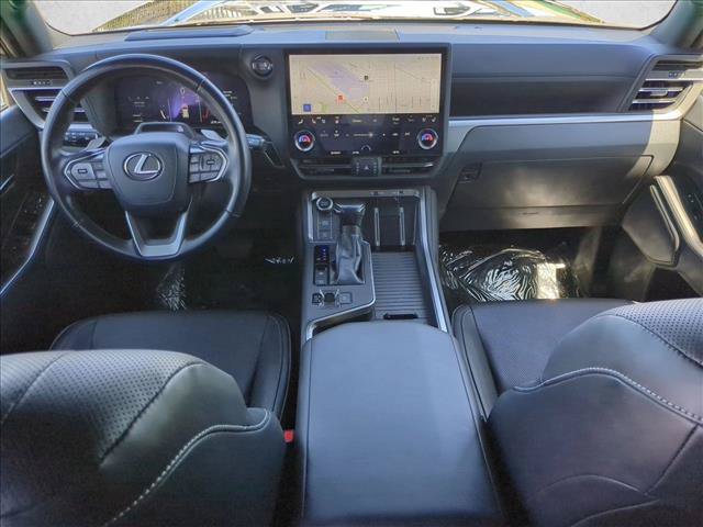 Used 2024 Lexus GX 550 w/ Cold Area Package AWD/4WD image 19
