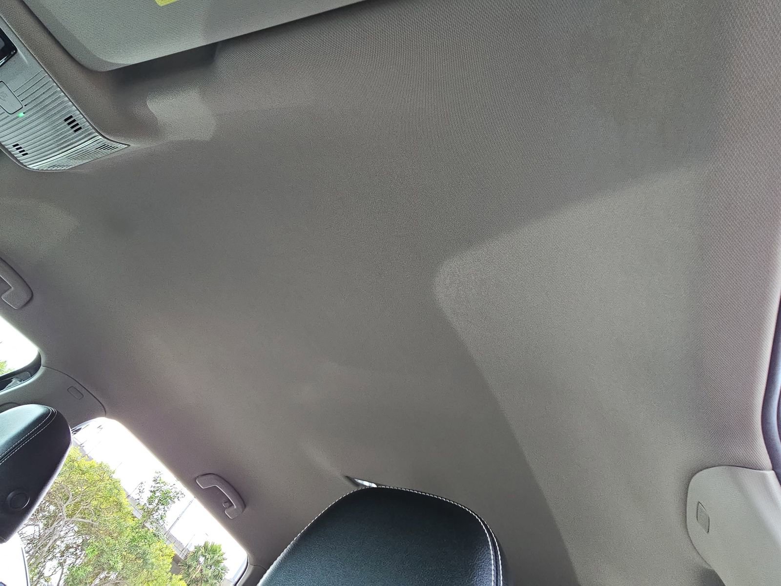 Used 2024 Volkswagen Atlas SE image 31